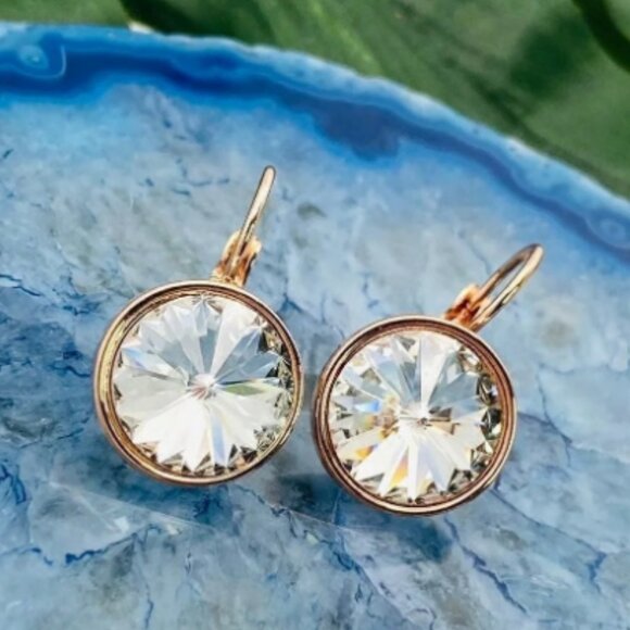 White Crystal rose gold drop earring - Picture 1 of 3